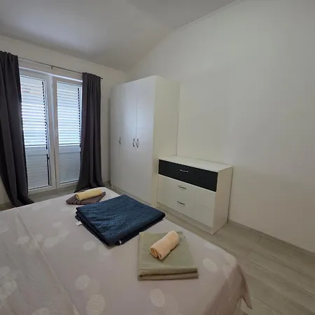 Fam. Grce Apartmán *