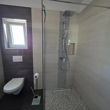 Fam. Grce Lejlighed Barbat na Rabu