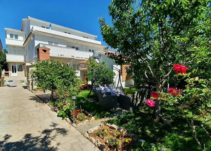 Fam. Grce Apartamento Barbat na Rabu