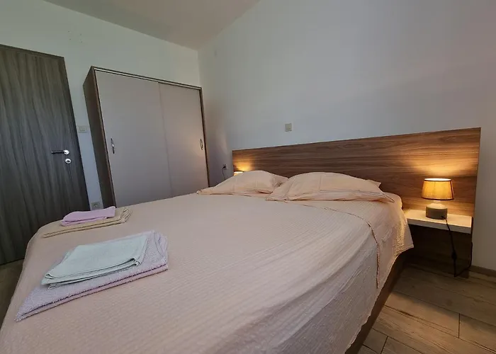 Fam. Grce Apartamento *