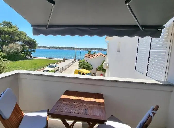 Fam. Grce * Barbat na Rabu