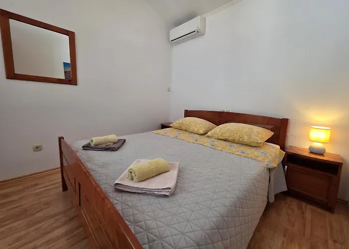 Fam. Grce Apartamento Barbat na Rabu