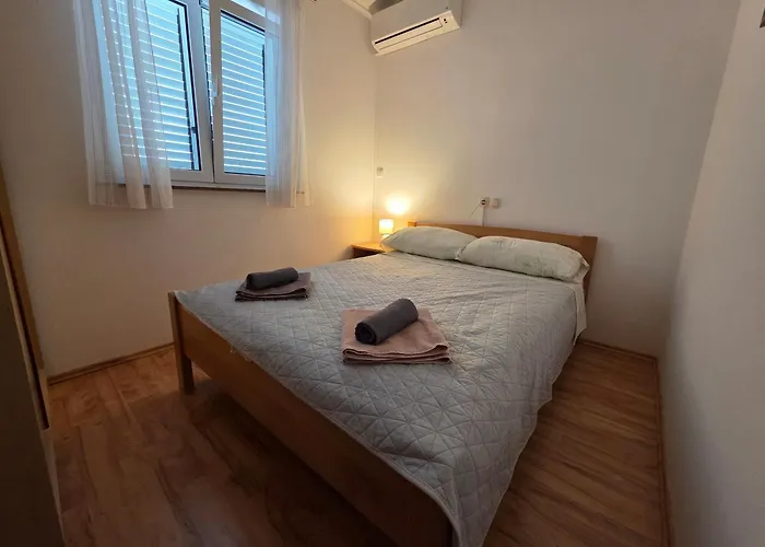 Fam. Grce Barbat na Rabu