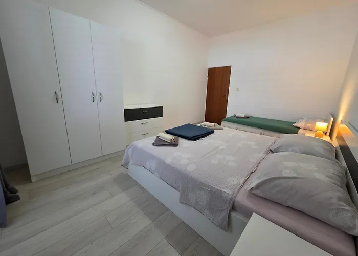 Fam. Grce * Barbat na Rabu