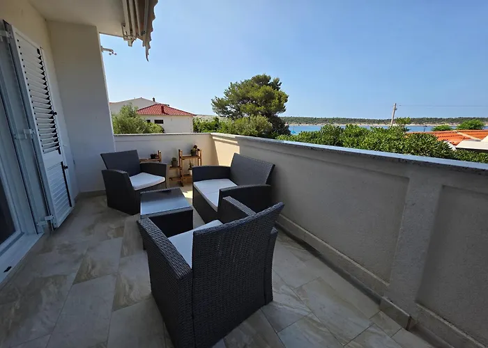 Fam. Grce * Barbat na Rabu