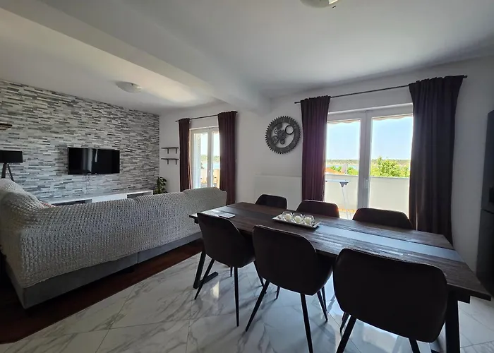 Apartamento Fam. Grce *