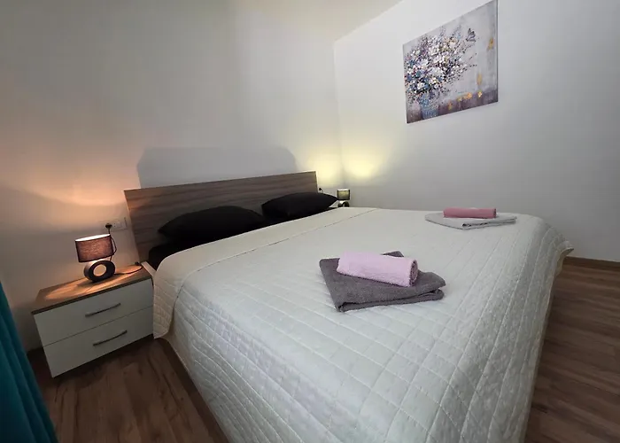 Fam. Grce Barbat na Rabu